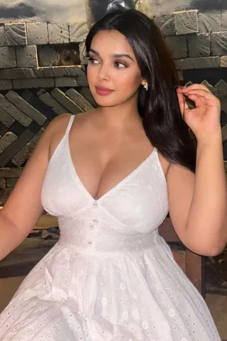 Sneha, 25, call girl in Mumbai, Mumbai